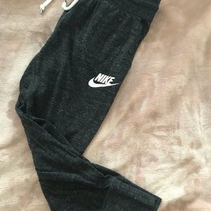 Nike cropped sweat pants